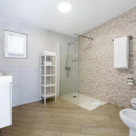 Stunning Mila In Madronal, Heated Pool Villa Costa Adeje (Tenerife)