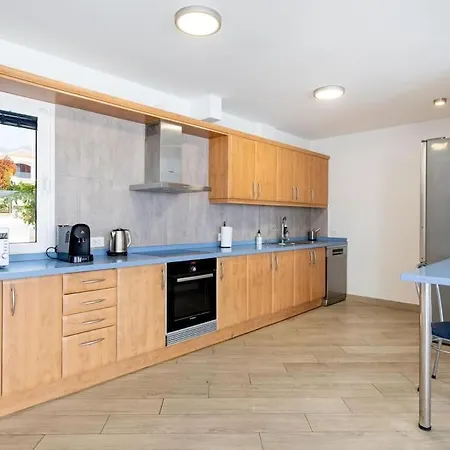 Villa Stunning Mila In Madronal, Heated Pool *