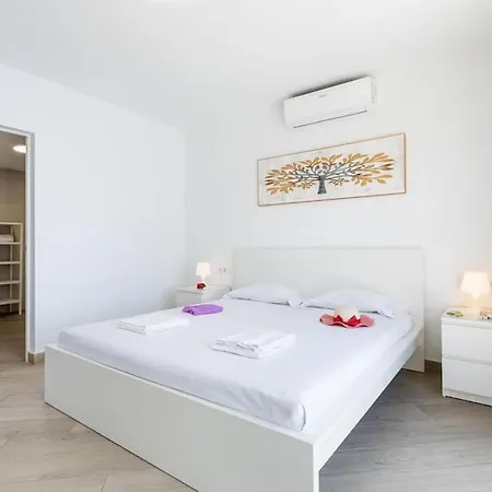 Stunning Mila In Madronal, Heated Pool Villa *