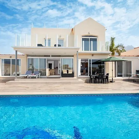 Villa Stunning Mila In Madronal, Heated Pool Costa Adeje