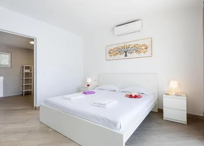 Stunning Mila In Madronal, Heated Pool Villa *