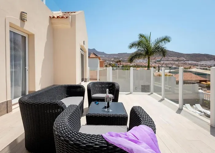 Stunning Mila In Madronal, Heated Pool