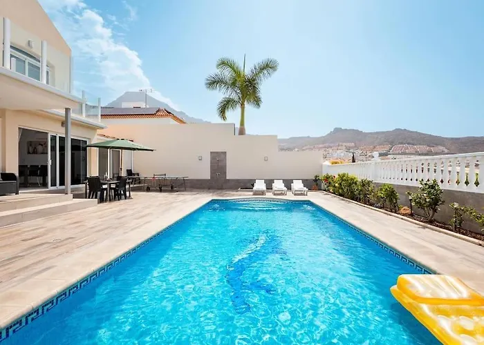 Villa Stunning Mila In Madronal, Heated Pool Costa Adeje (Tenerife)