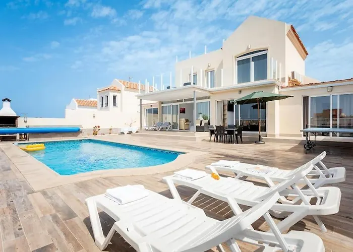Villa Stunning Mila In Madronal, Heated Pool Costa Adeje (Tenerife)